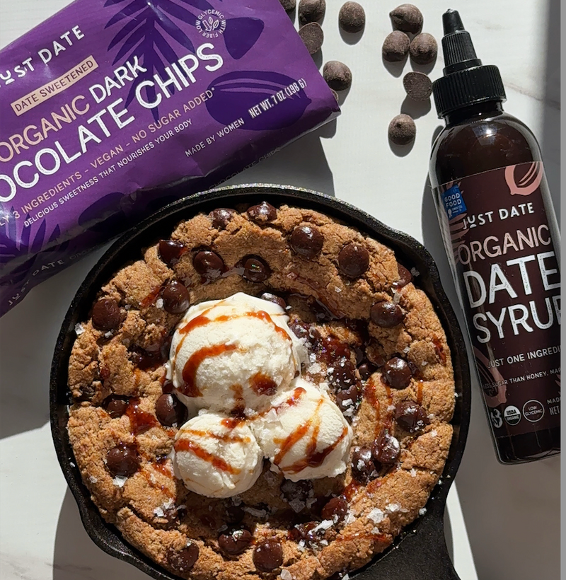The Best Chocolate Chip Skillet Cookie (Vegan, Gluten-Free)